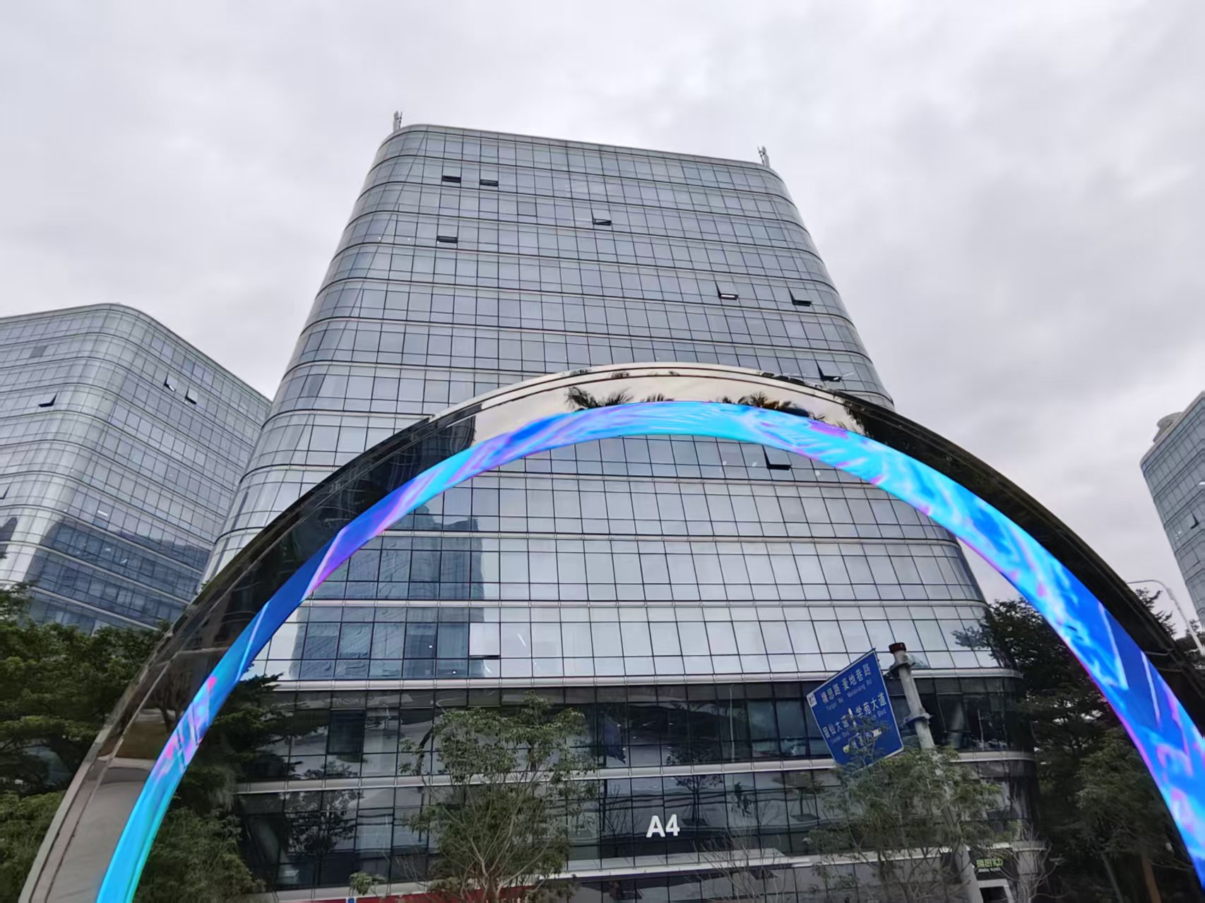 深圳南山区门头大屏显示